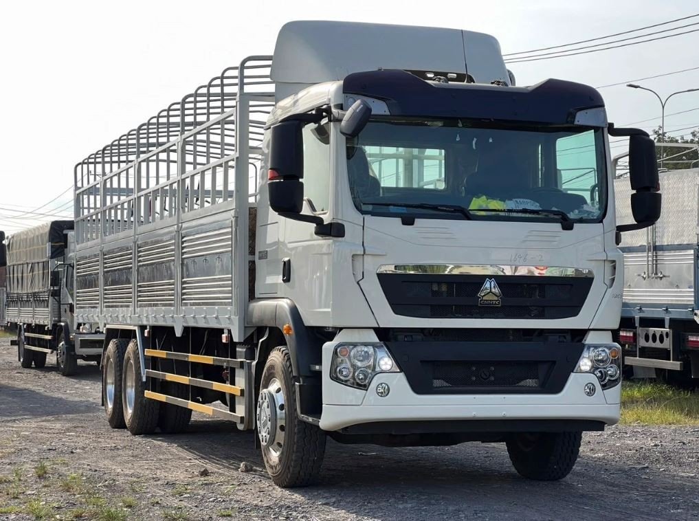 Xe Tải Howo Max 3 Chân 15 Tấn