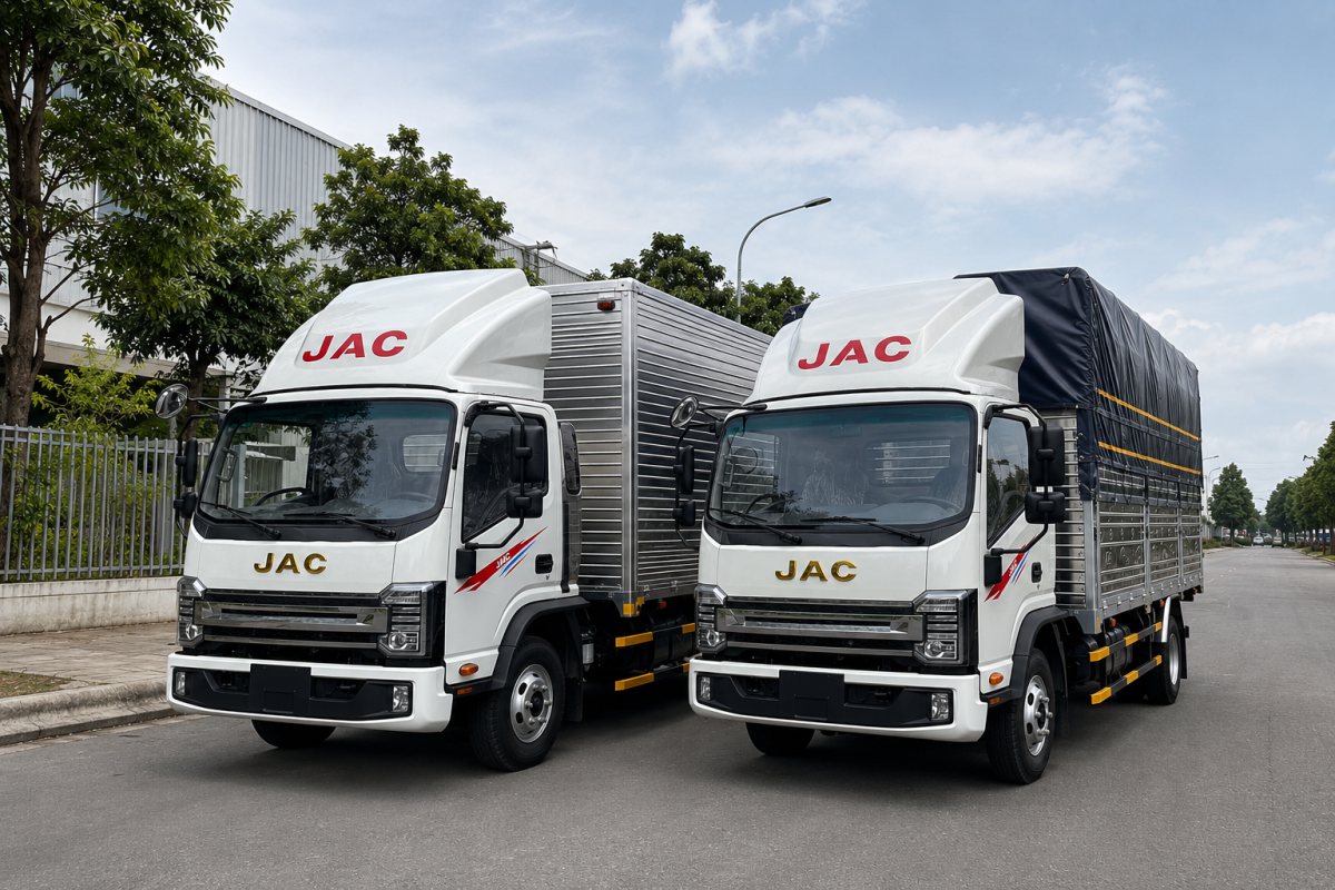 Xe Tải Thùng Kín Hay Mui Bạt? Nên Chọn Loại Nào? | JAC Mekong Auto